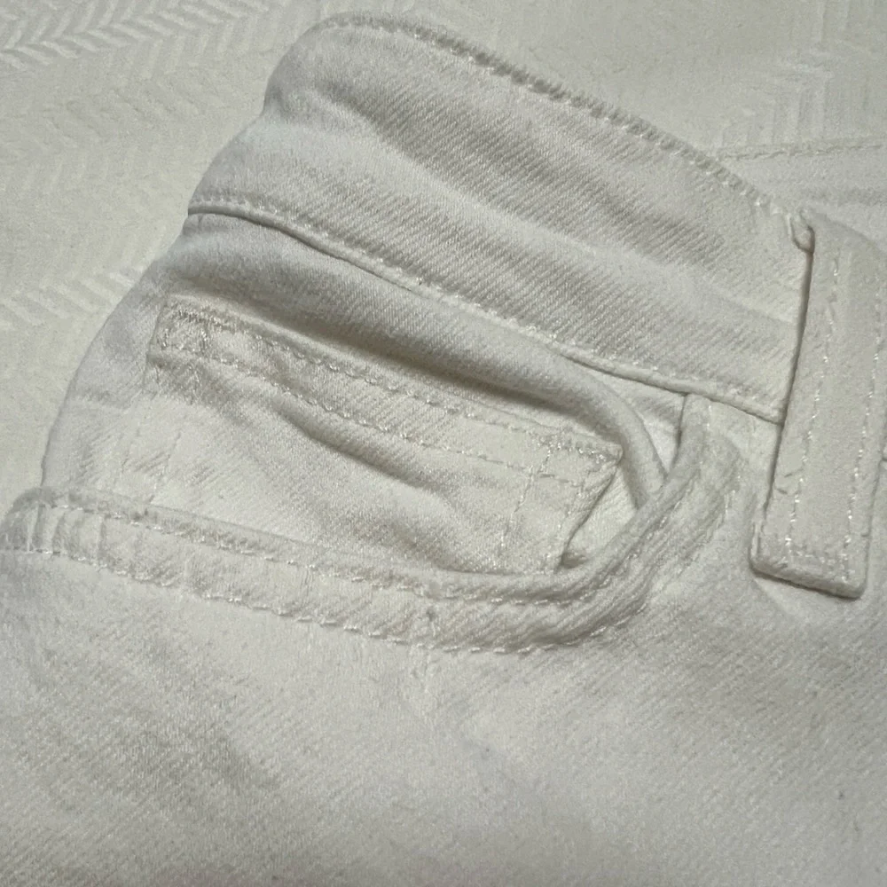 JOE’S The LARA Mid Rise Cigarette Ankle Jeans in Size 26 - Picture 9 of 11